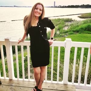 Meet your Posher, Jessica at Suburban Vixen Wear